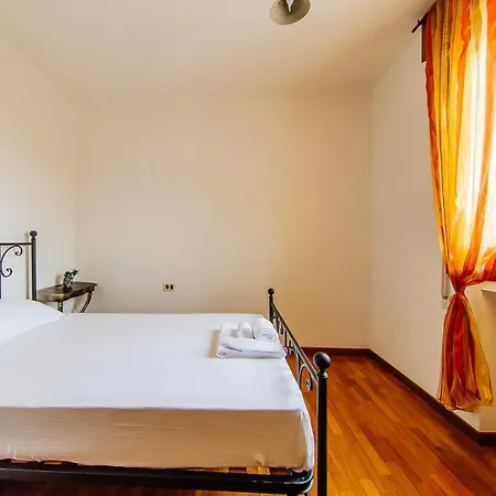 Romy Charmy Flat Apartman Conselve