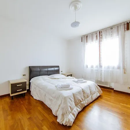 Romy Charmy Flat